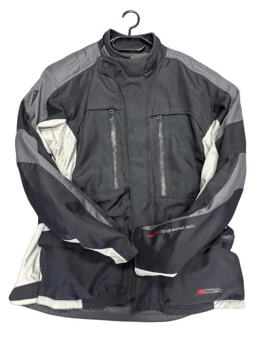 Мото екипировка и мото екипи втора ръка от MotoEkipi – alpinestars dainese rev it buse