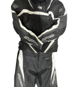 Мото екипировка Alpinestars, Dainese, Rev’it! – яке, панталон, ръкавици за мотор от motoekipi.com